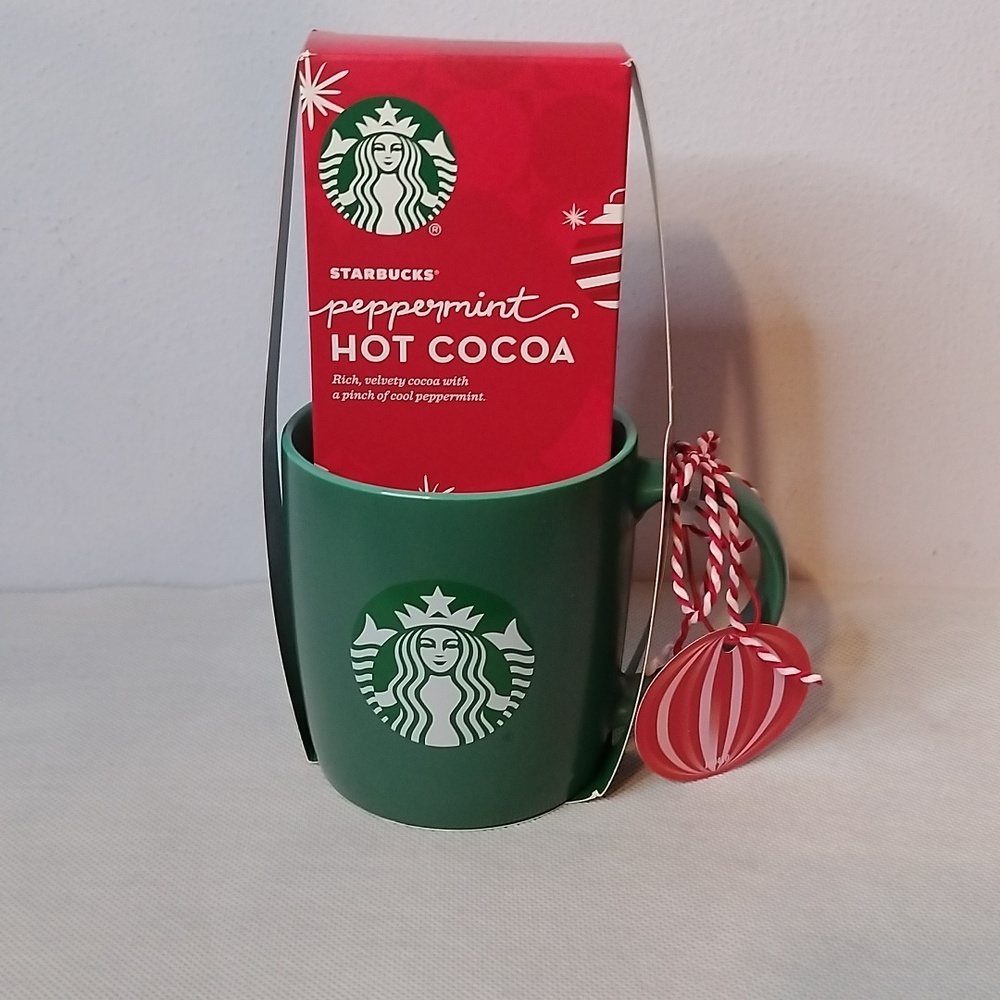 Starbucks Peppermint Hot Cocoa Gift Set